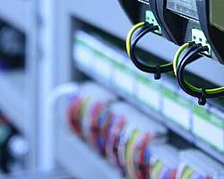 Manutenção preventiva e corretiva instalações elétricas Manutenção preventiva e corretiva instalações elétricas