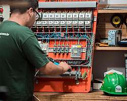 Manutenção preventiva e corretiva instalações elétricas Manutenção preventiva e corretiva instalações elétricas