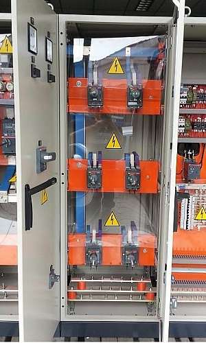 montagem de quadro de comando elétrico montagem de quadro de comando elétrico