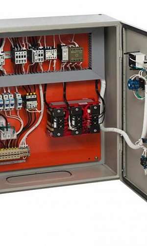 Painel elétrico montado Painel elétrico montado