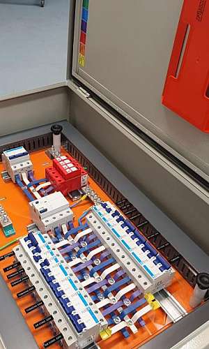 Quadro elétrico montado Quadro elétrico montado